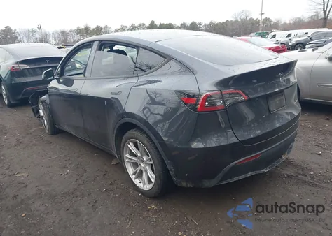 2024 Tesla Model Y Long Range Dual Motor All-Wheel Drive from USA, damaged, VIN 7SAYGDEE5RA252027